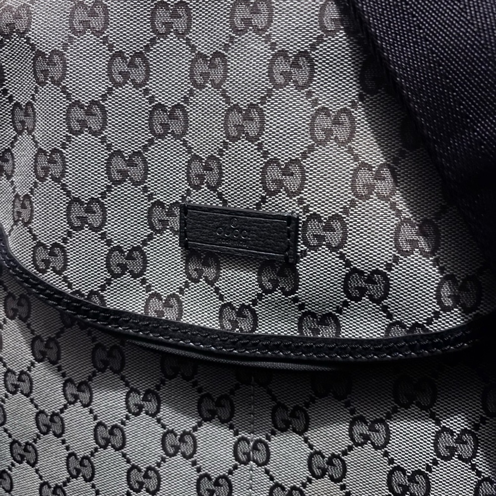 Gucci Beige and Brown Baby Bag - Picture 2 of 7